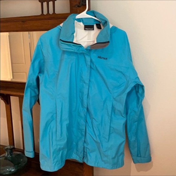 Marmot Jackets & Blazers - Marmot women’s  rain/wind jacket